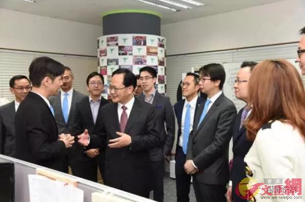 中联办副主任陈冬走访香港青年联会（中联办网站）