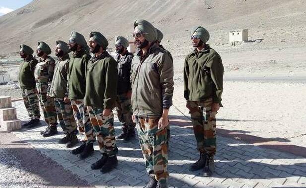 印軍在張拉山口附近舉行演習。（圖片來源：今日印度網站）