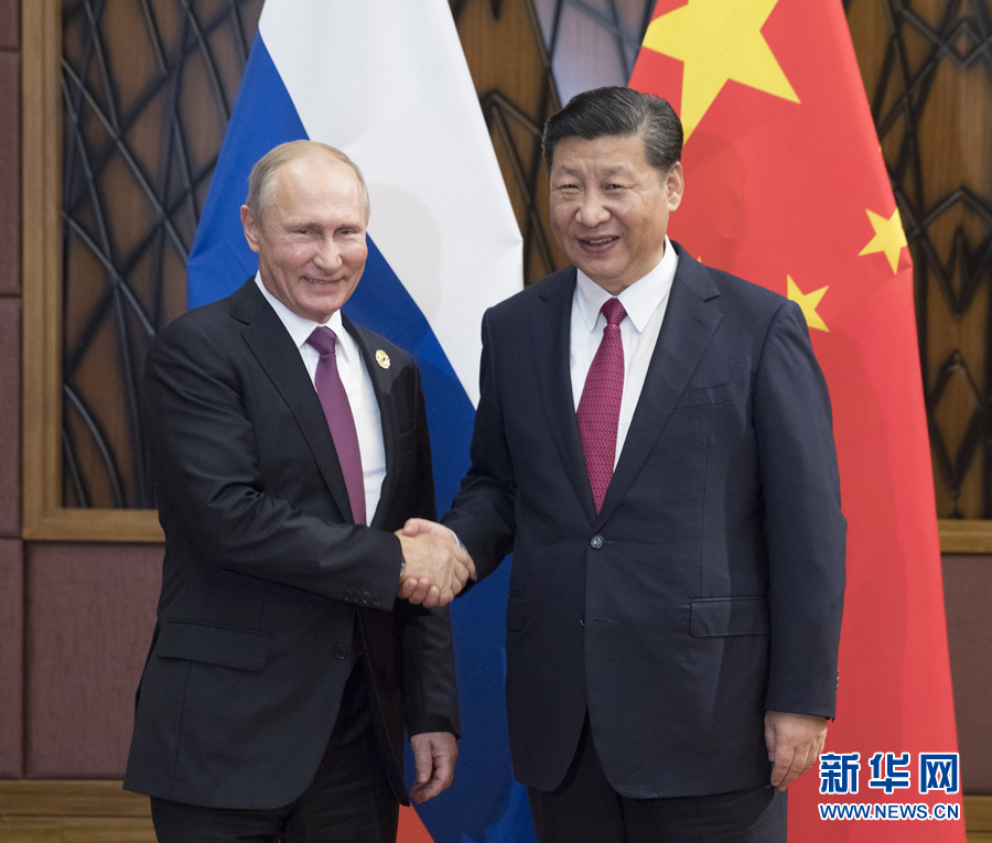 11月10日，國家主席習近平在越南峴港會見俄羅斯總統普京。