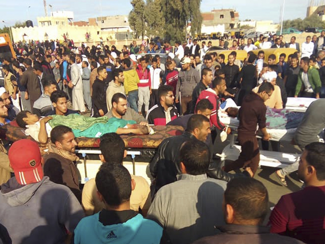 埃及清真寺遇襲，增至逾300人死亡（美聯社）