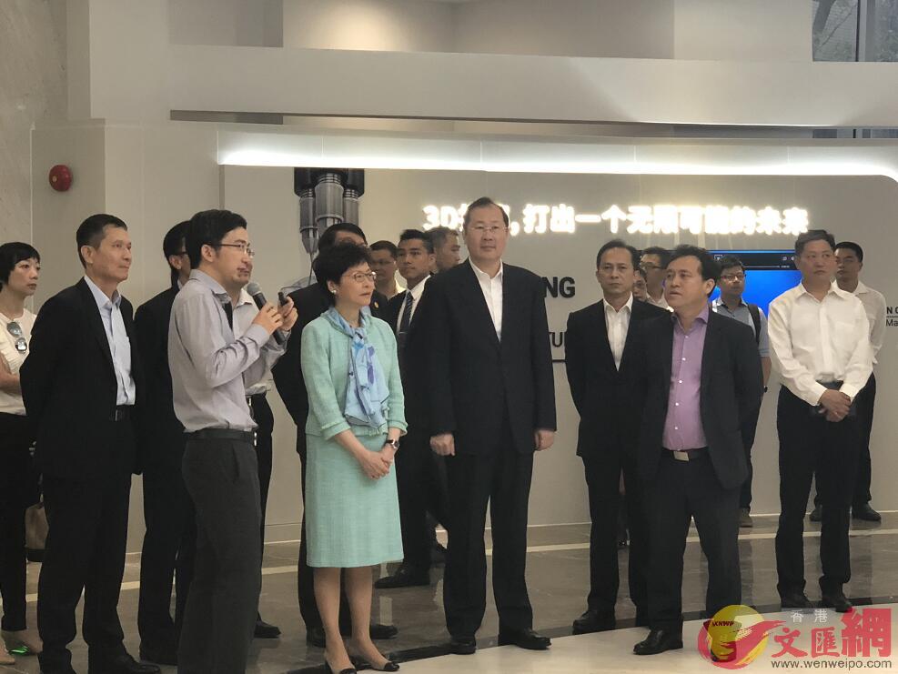 林鄭月娥到廣州科創企業參觀，了解生物3D打印技術應用 （黃寶儀 攝）