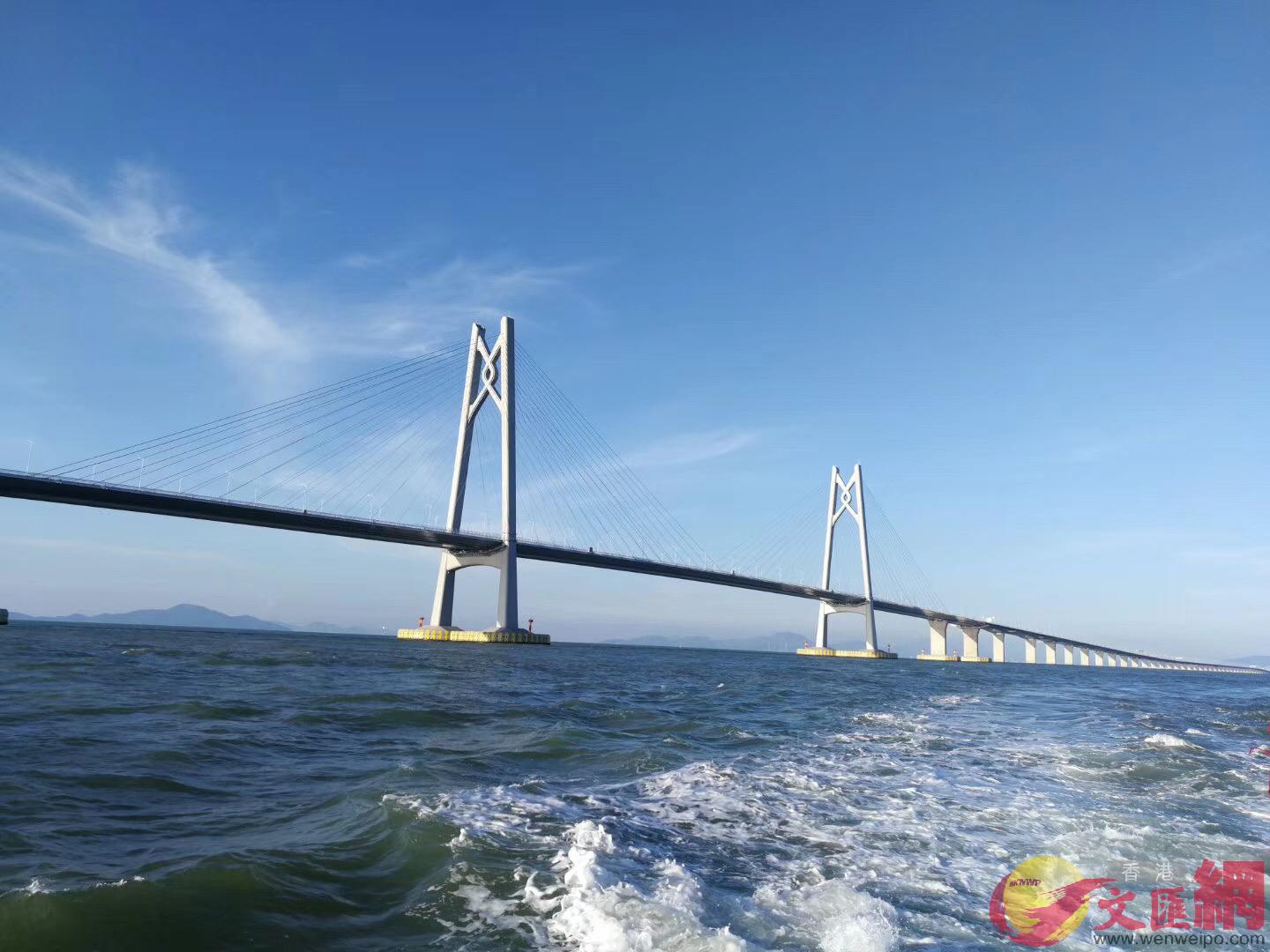 港珠澳大橋珠海連接線目前已建成驗收，全線具備與大橋主體工程同步通車條件。（方俊明 攝）