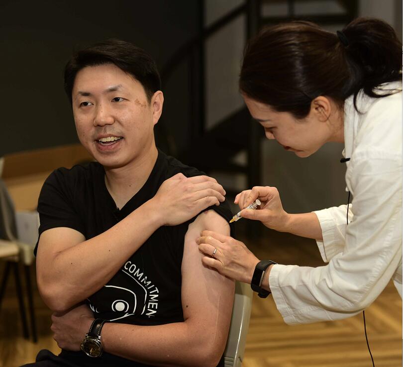 香港大學15日公布一種抑制流感的新方法。圖為接種流感疫苗（資料圖片 中新社）