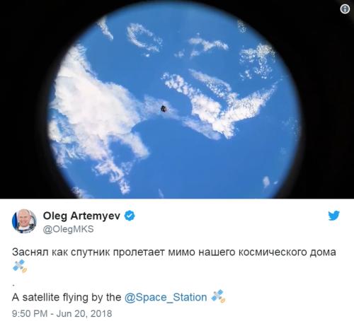 俄羅斯宇航員在國際空間站拍攝到「RemoveDebris」的圖片。（圖片來源：社交網站截圖）
