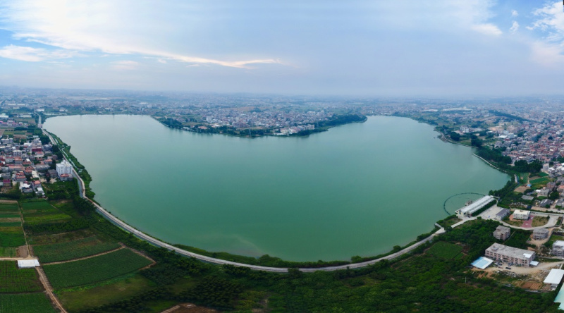 8月4日拍攝的福建向金門供水工程取水地XX福建晉江龍湖全景]無人機拍攝^