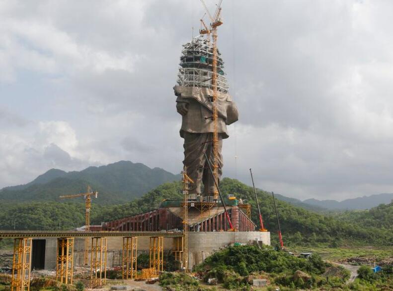 印度獨立領袖帕特爾雕像將於10月落成(美聯社)