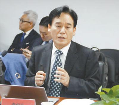  2017年10月A李相萬參加在北京舉行的第八屆u東北亞民族文化論壇vC 