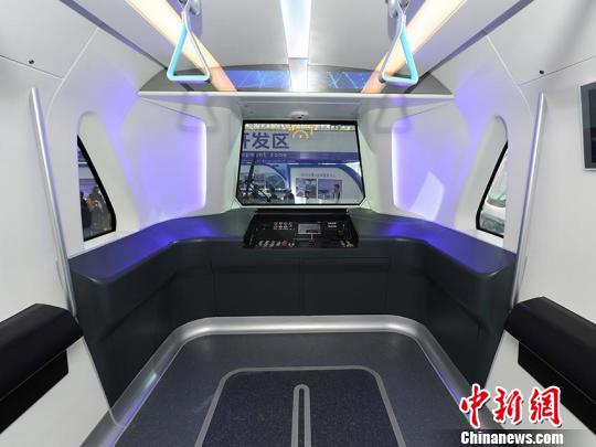 該地鐵車採用國際最高自動化等級的無人運行系統A車內取消了駕駛員座位設置C