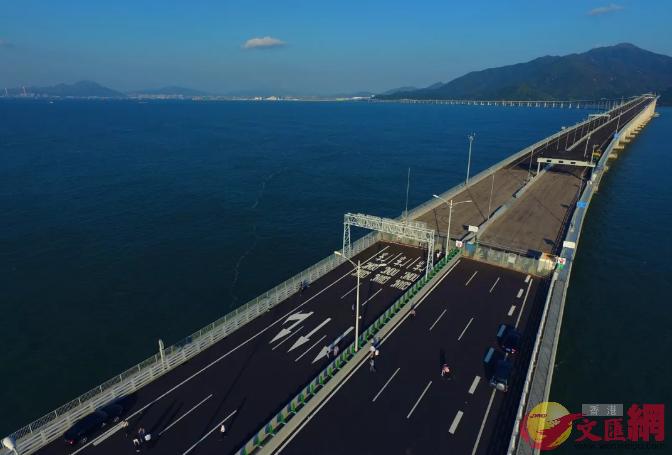 港珠澳大橋將於24日正式開通營運]大公文匯全媒體記者 麥鈞傑攝^