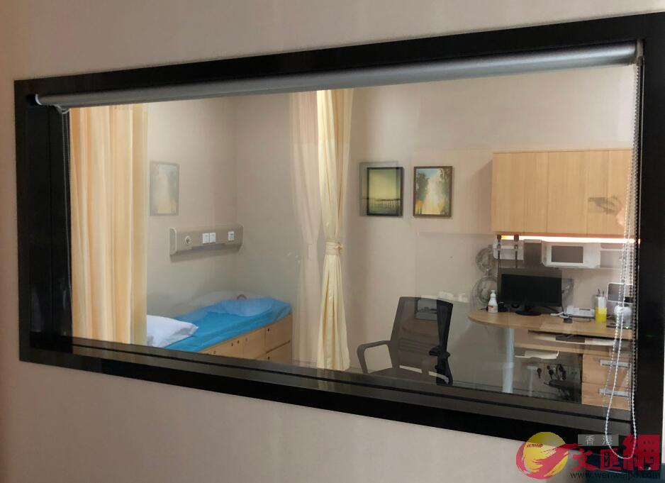 工作室的診室之間採用單面玻璃設計A可用於全科醫生培訓觀察C]盧靜怡攝^