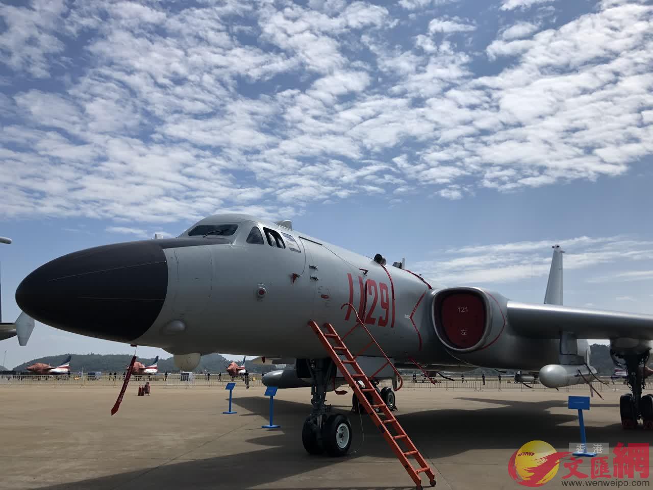 轟-6K型戰略轟炸機C]方俊明攝^