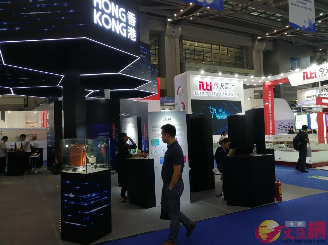 香港館在深圳高交會上展出的產品A大多獲得國際發明及創新獎項C記者黃仰鵬 攝