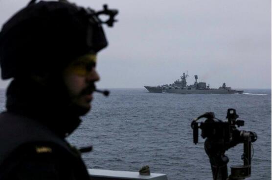俄3艘艦船駛入英吉利海峽A英軍緊急派軍艦攔截英國C(圖源Gm每日星報n)