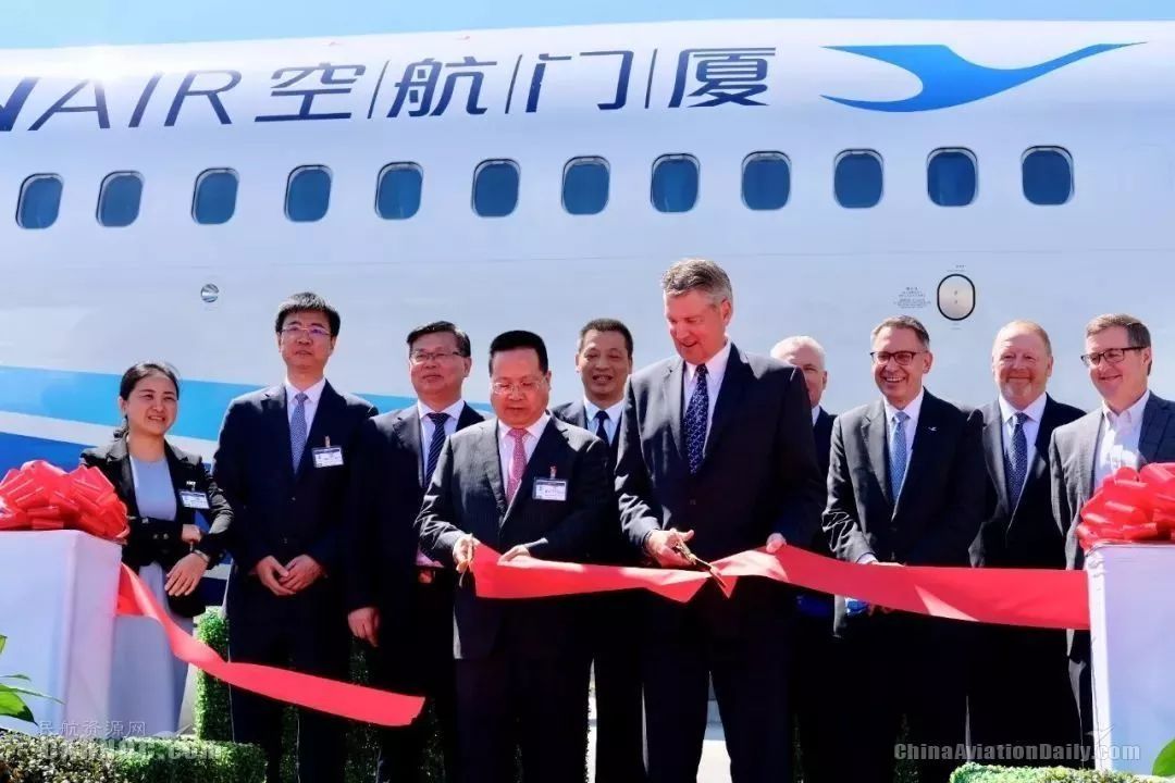 5月22日�A廈航在西雅圖接收首架波音737MAX飛機