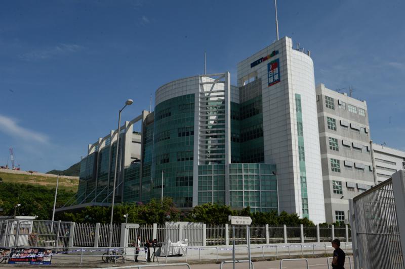 �m蘋果日報�n陷入嚴重財困�A搖搖欲墜