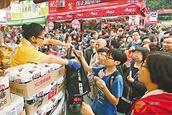 工展會明日起增設跨境巴士接載珠海顧客�]文匯報資料圖�^