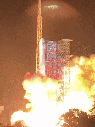 12月8日A西昌衛星發射中心用長征三號乙運載火箭成功發射嫦娥四號探測器C