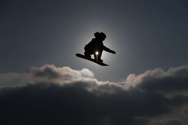 2018年2月22日A加拿大選手勞麗P 布勞因在比賽中C當日A2018年平昌冬奧會單板滑雪女子大跳台決賽在阿爾卑西亞跳台滑雪中心舉行C 新華社記者呂小煒攝