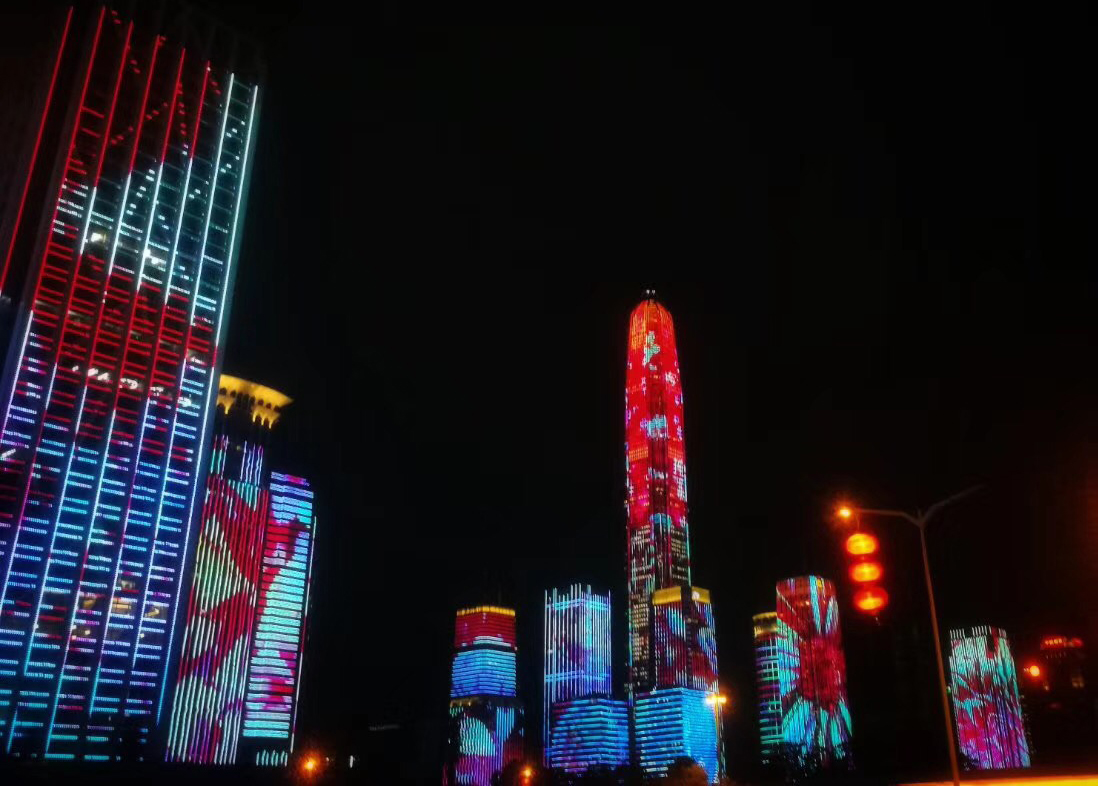 深今年春晚分會場選址在深圳CBD的市民中心A同時還有矚目的u燈光秀vC
