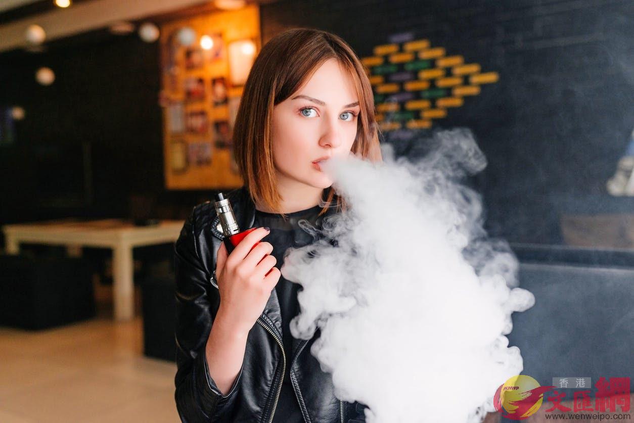 電子煙與傳統香煙同樣會危害健康和製造二手煙C