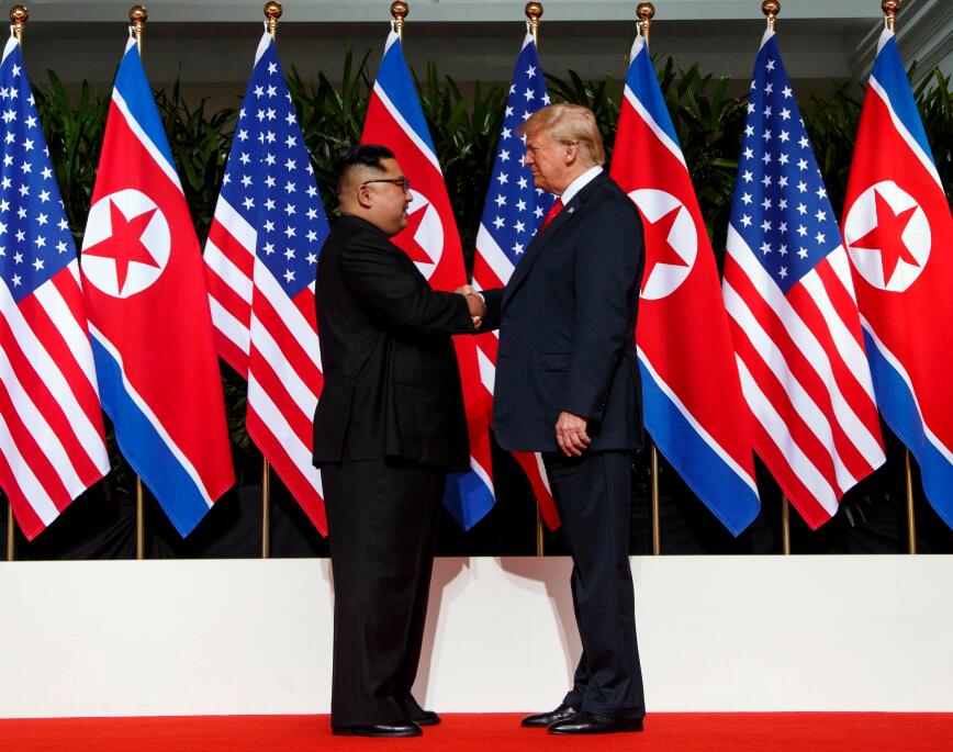 美國總統特朗普與朝鮮領導人金正恩去年在新加坡進行首次會晤C美聯社