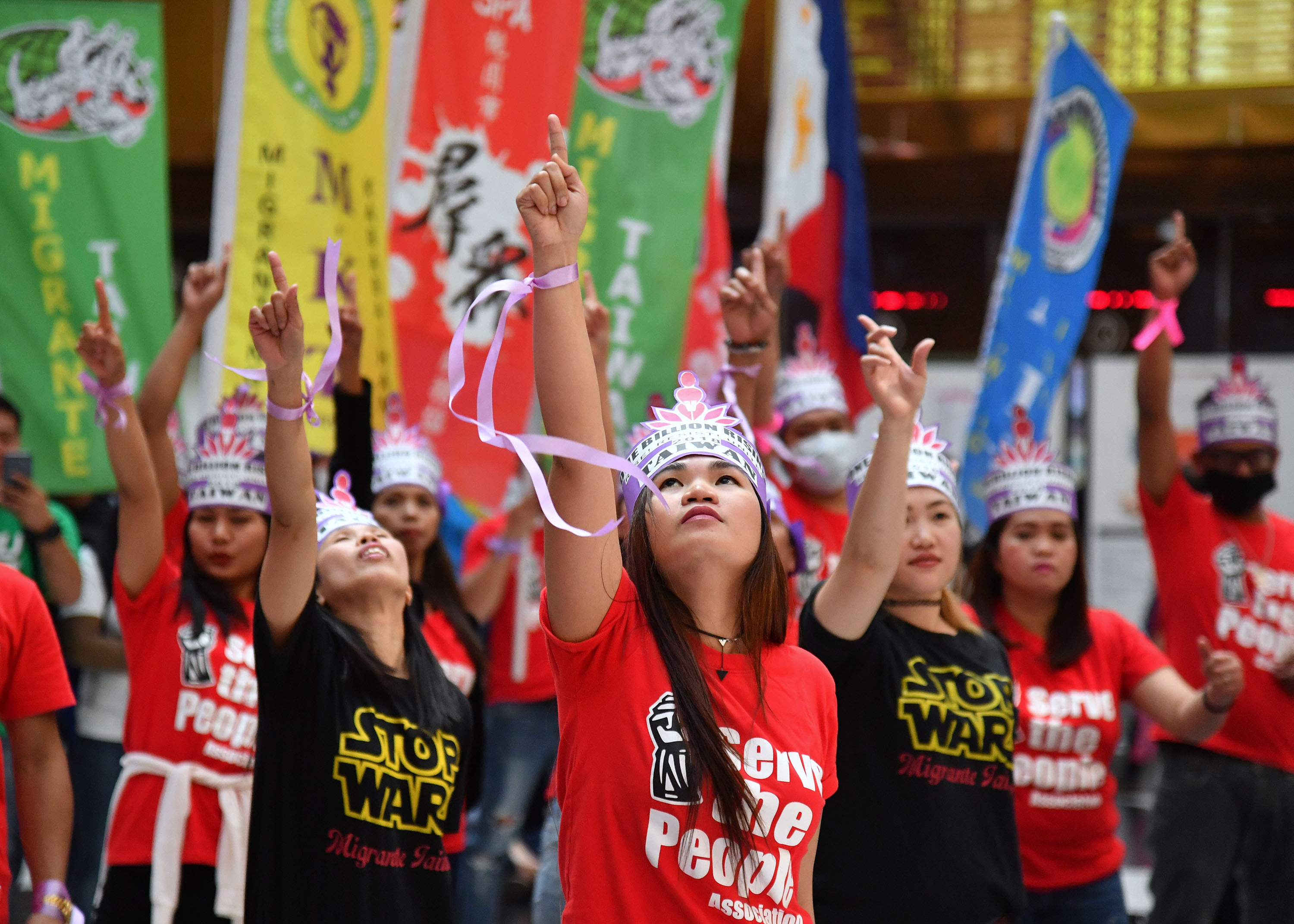 有網站調查顯示67.1%台灣女性上班族自認u經濟獨立v 