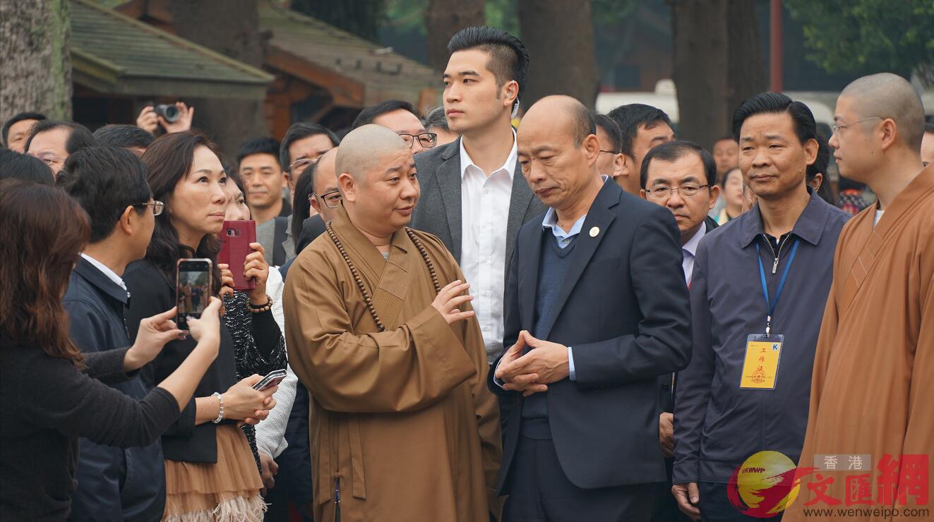 韩国瑜今日上午参访千年古刹厦门南普陀寺C