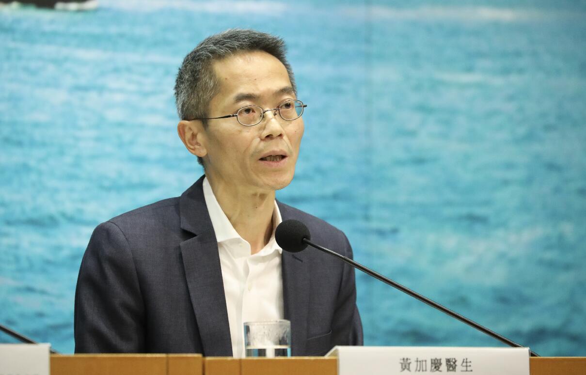 黃加慶見記者A表示香港今日新增一宗麻疹輸入個案