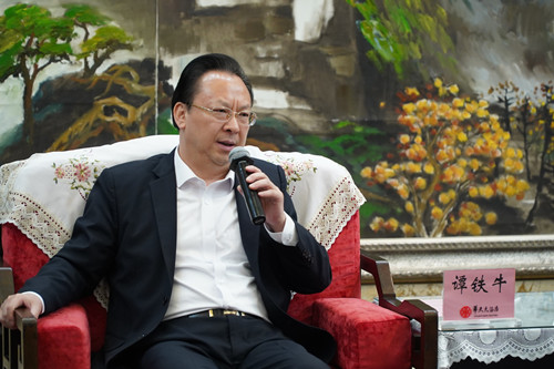 香港中聯辦副主任譚鐵牛發表講話