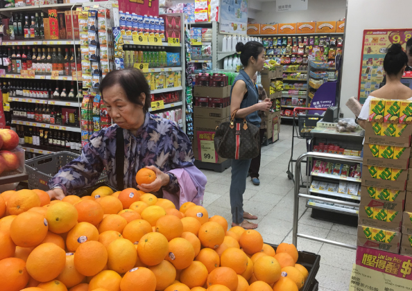 香港消委會指超市貨品價格輕微上升1.4%]大公報資料圖)