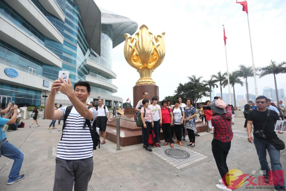 香港旅遊業議會預料A五一黃金周A每日平均有230至250個內地團訪港C