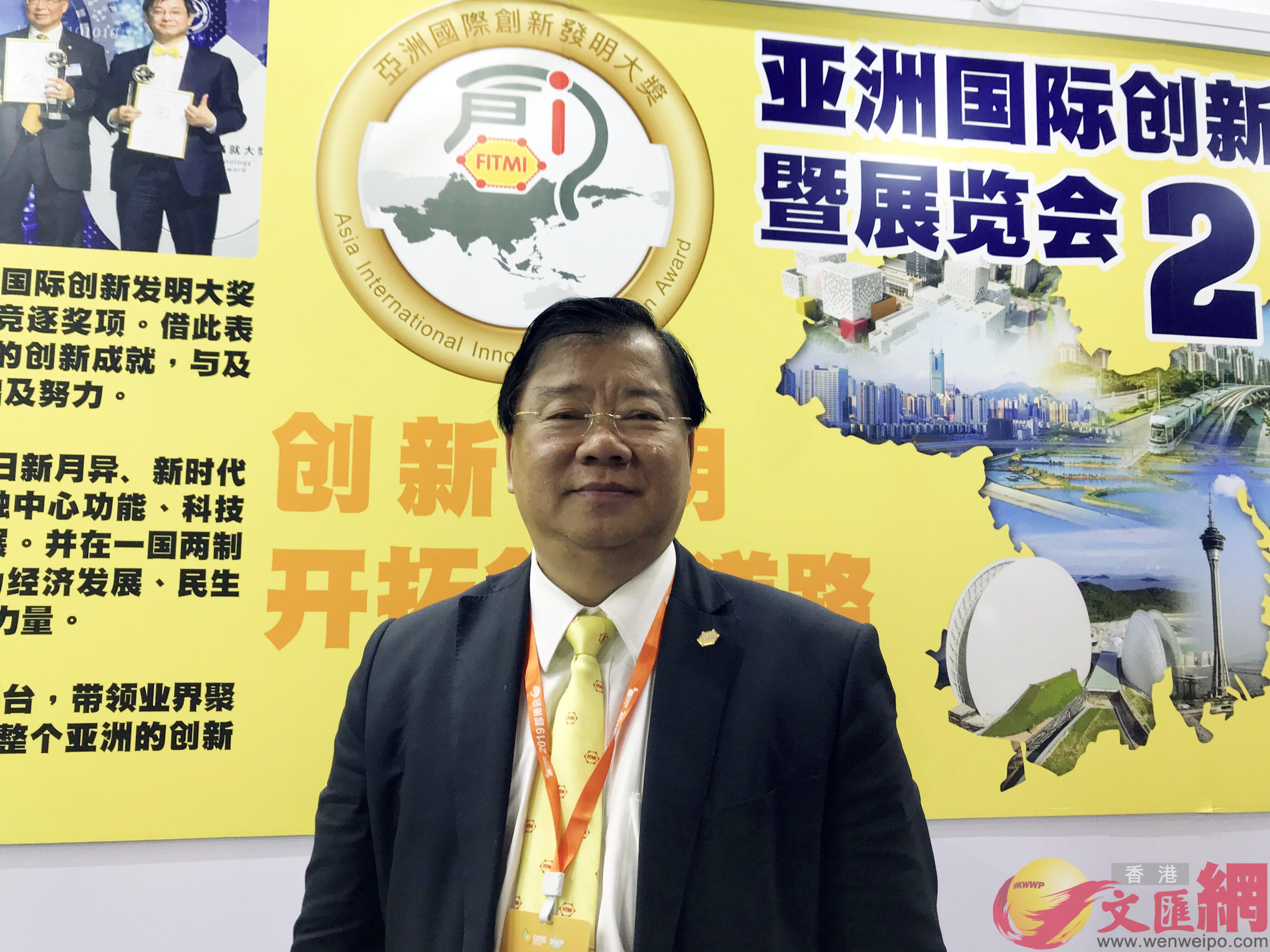 香港創新科技及製造業聯合總會主席李遠發認為A港企可開拓內地市場來減少中美貿易摩擦的損失C]盧靜怡攝^
