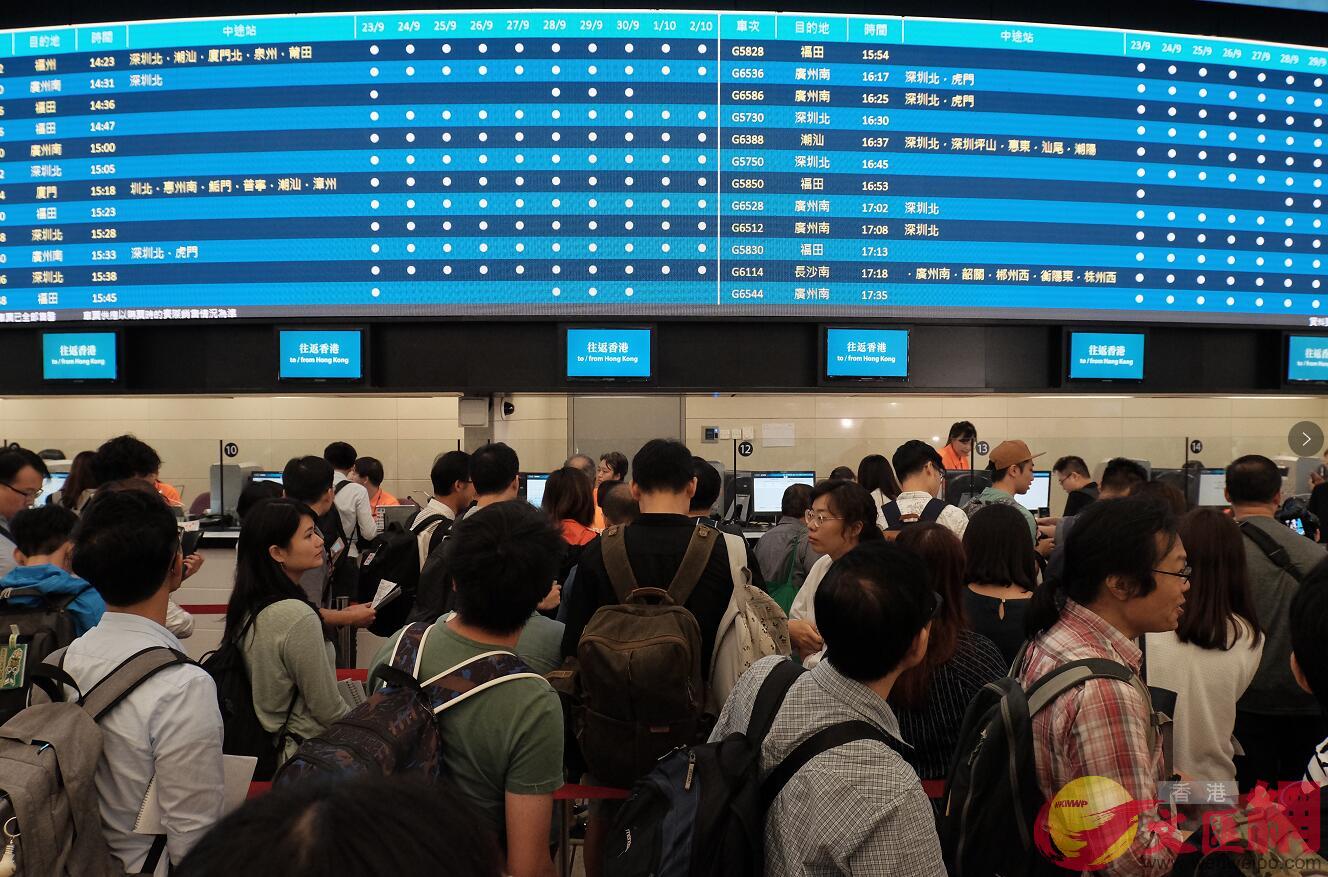 肇慶東站直接往來香港西九龍高鐵7月開通。（全媒體記者麥鈞傑攝）