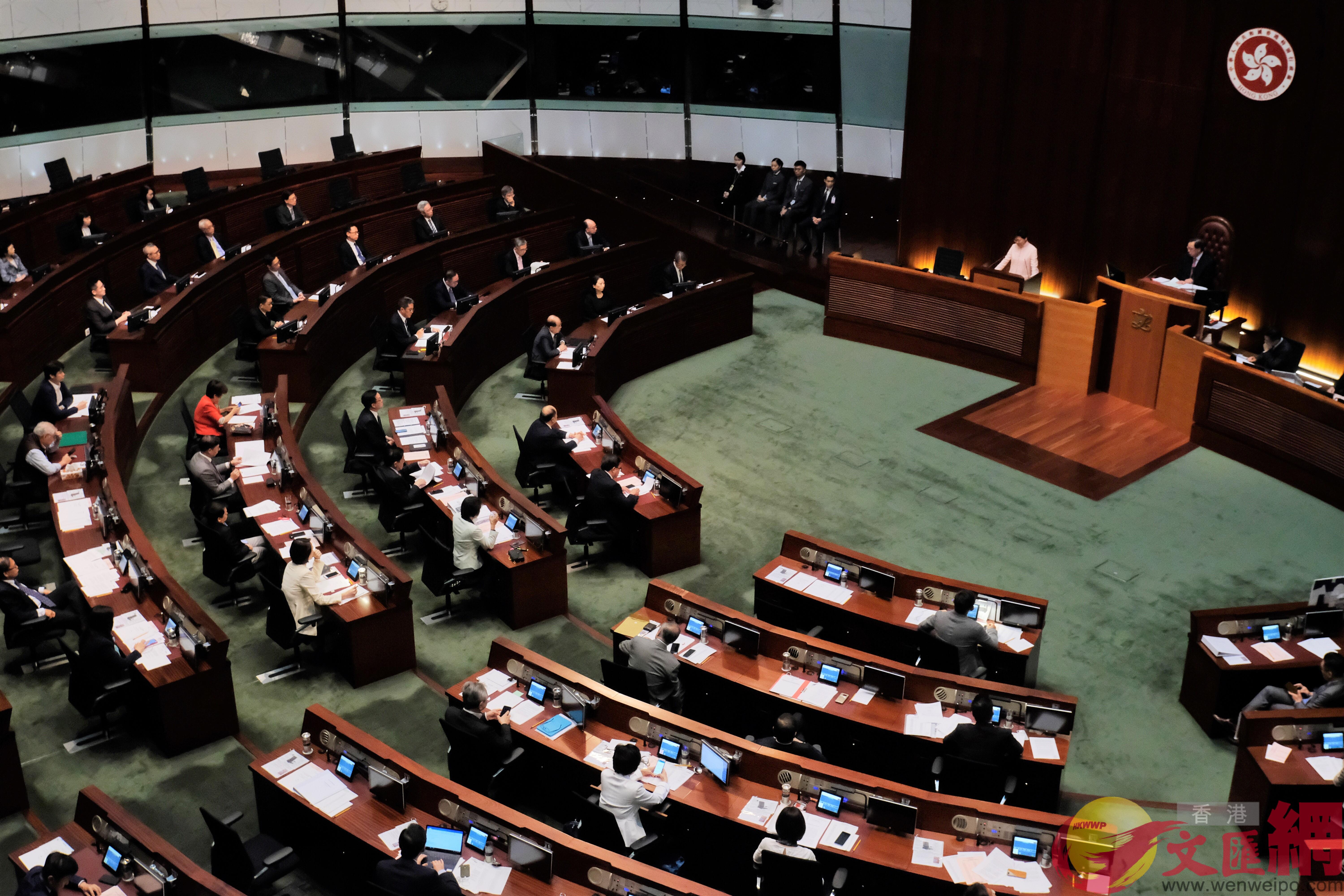 林鄭月娥批評部份議員邀外國介入修例是雙重標準