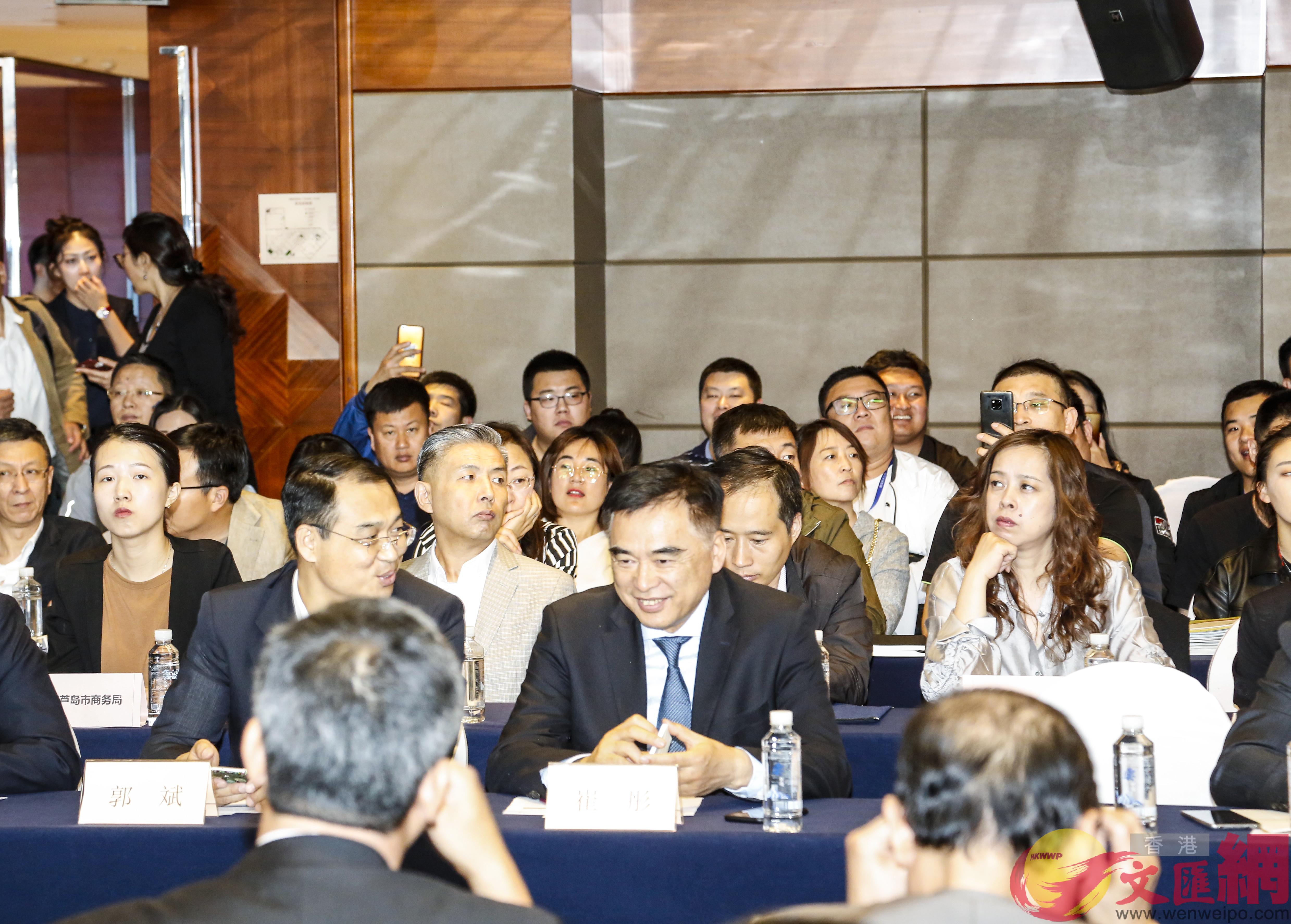 遼寧和越南政府相關部門以及企業代表200多人出席中國]遼寧^X越南農產品貿易促進座談會C]記者 於珈琳 攝^