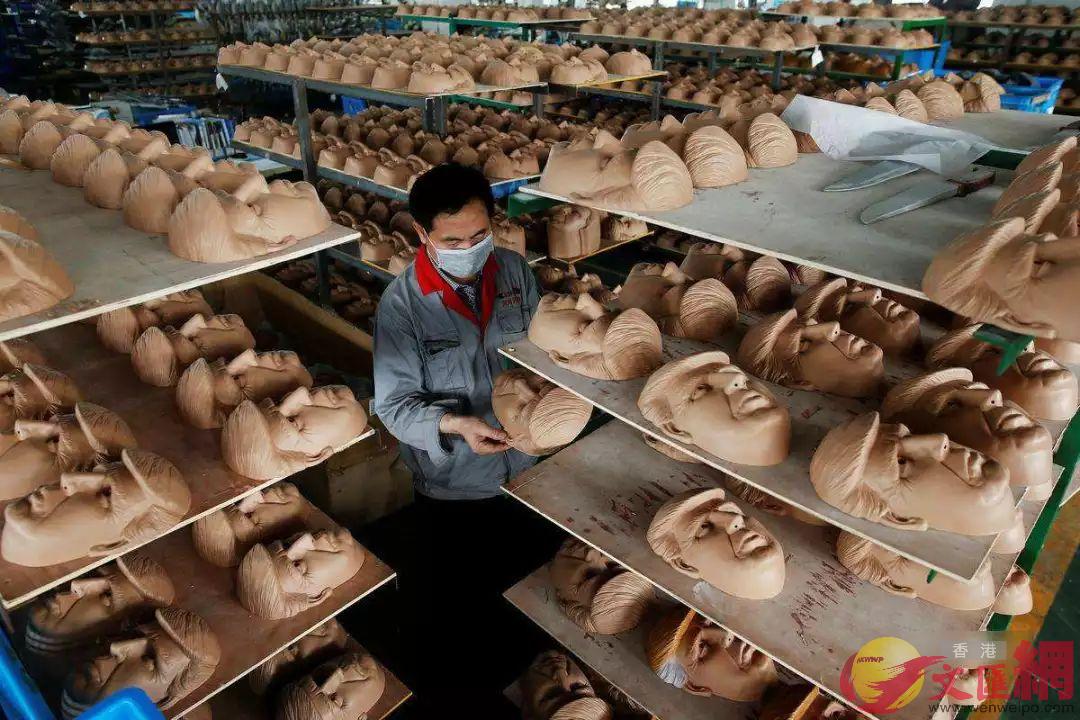 資料圖G浙江一家工廠生產的美國萬聖節面具