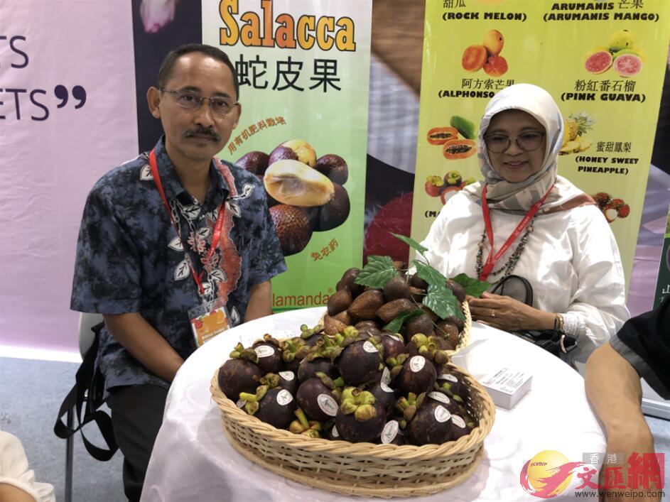 印尼果商以蛇皮果B阿方索芒果等異國獨特水果瞄準中國食客C記者方俊明 攝