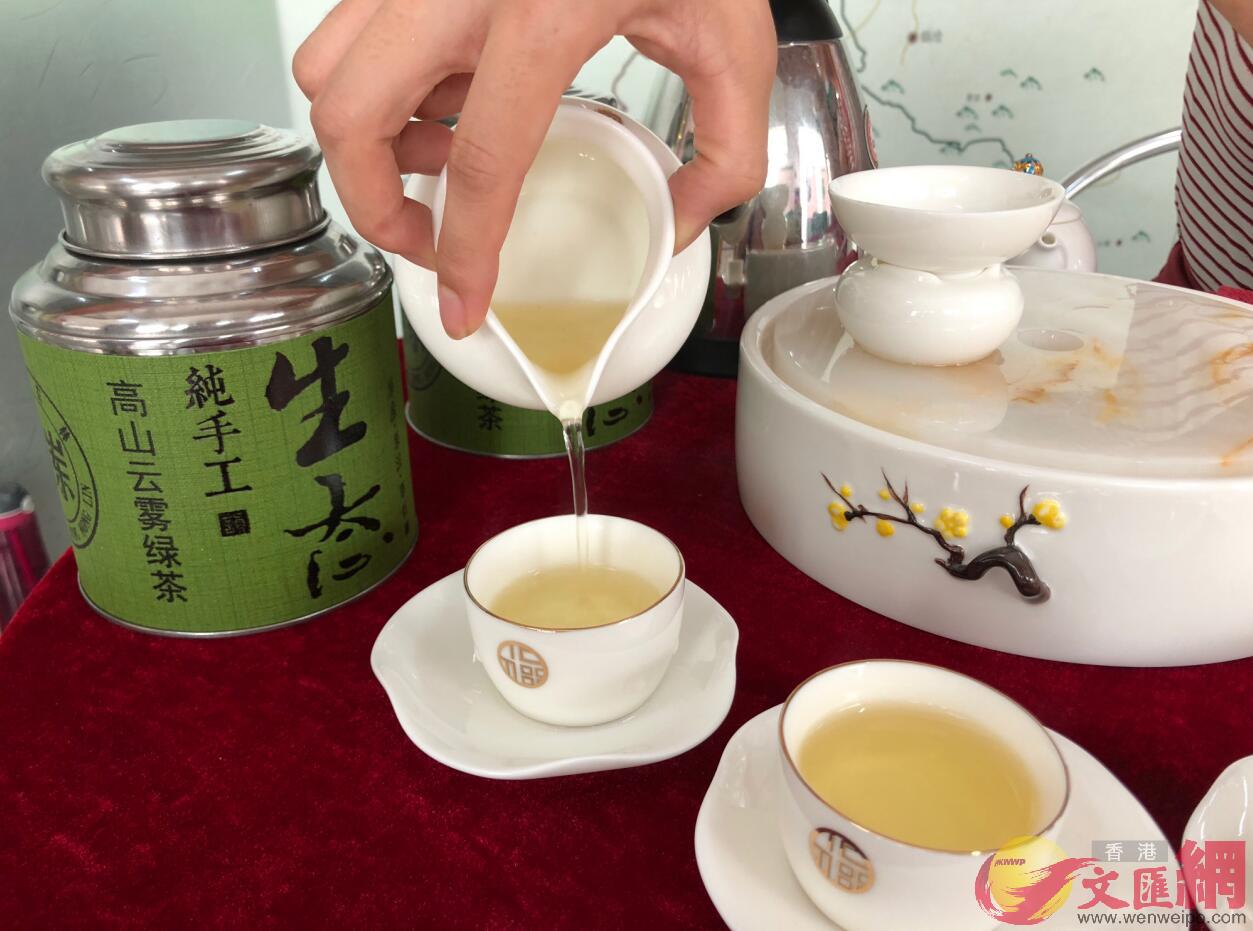 作為全國最大的茶葉消費市場A廣東目前茶葉年畝產B茶葉流通量等均居全國第一C(方俊明攝)