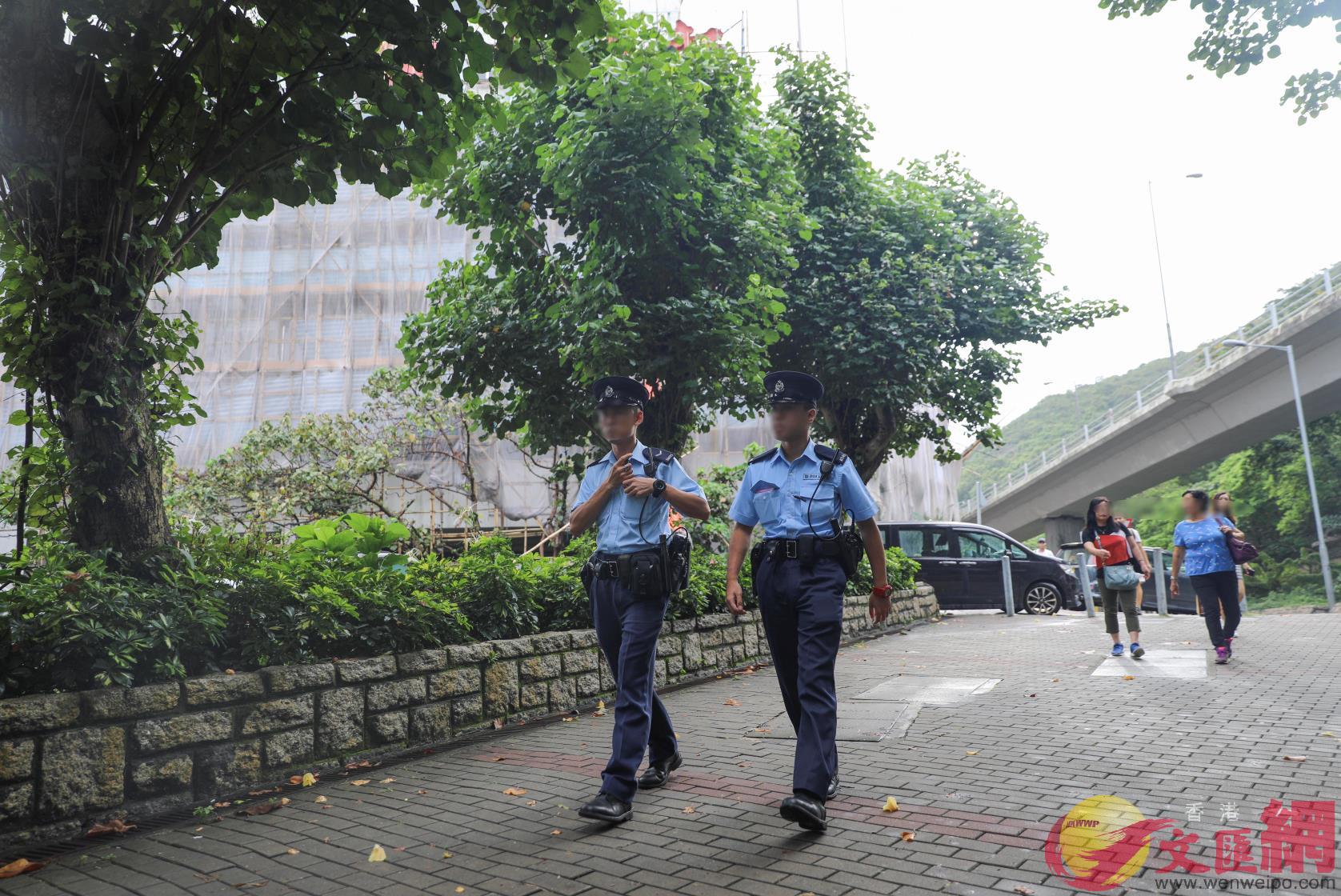 暴徒網上煽動圍攻大文集團 香港警方加強戒備巡逻