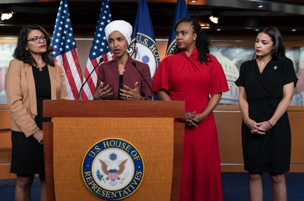 4名少數族裔女議員對特朗普涉嫌種族歧視言論表示強烈不滿(美聯社)
