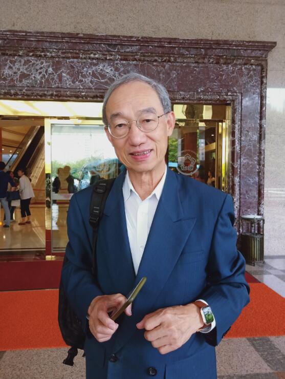 圖為盧瑞安 圖為盧瑞安