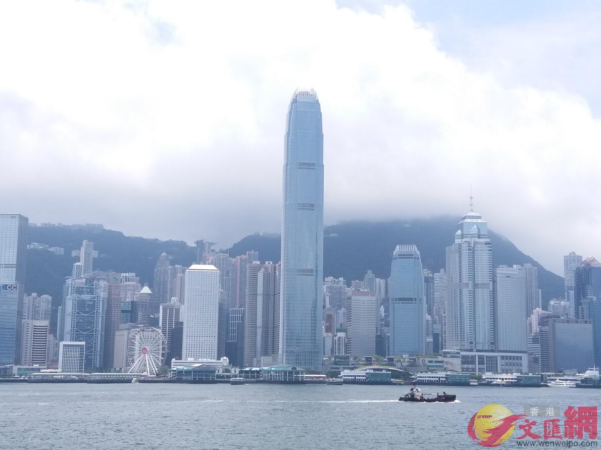 花旗銀行報告將香港今年經濟增長預測下調至0.9%]大公文匯全媒體新聞中心記者攝^