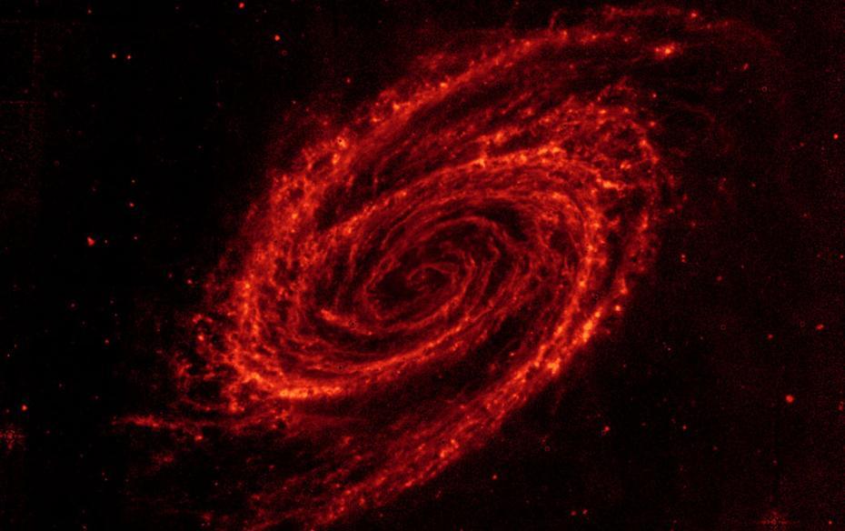 圖為M81螺旋星系A位於大熊座的北部星座]包括北斗星^A距離地球約1200萬光年C