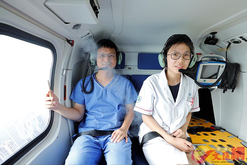 醫護人員在直升機內實操 受訪者供圖