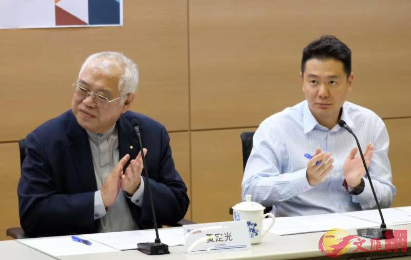 民建聯立法會議員黃定光(左)及周浩鼎(右)（大公文匯全媒體記者攝）