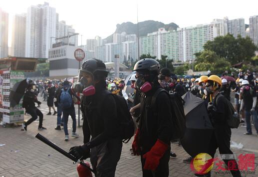 早前屯門遊行變暴力衝擊C(香港文匯報資料圖片)