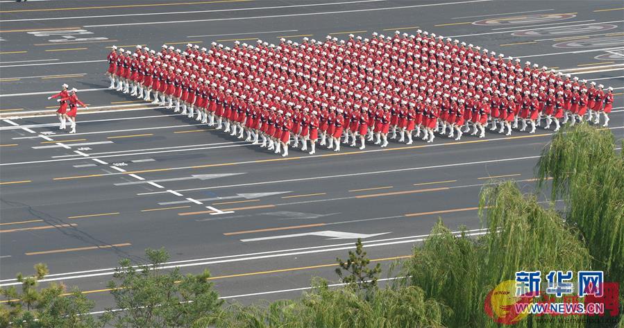 10月1日上午A慶祝中華人民共和國成立70週年大會在北京天安門廣場隆重舉行C這是受閱的民兵方隊C 新華社 