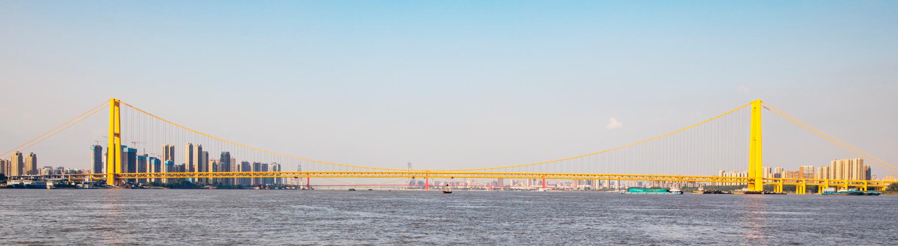武漢楊泗港長江大橋為世界最大跨度雙層懸索橋(中鐵大橋院供圖)