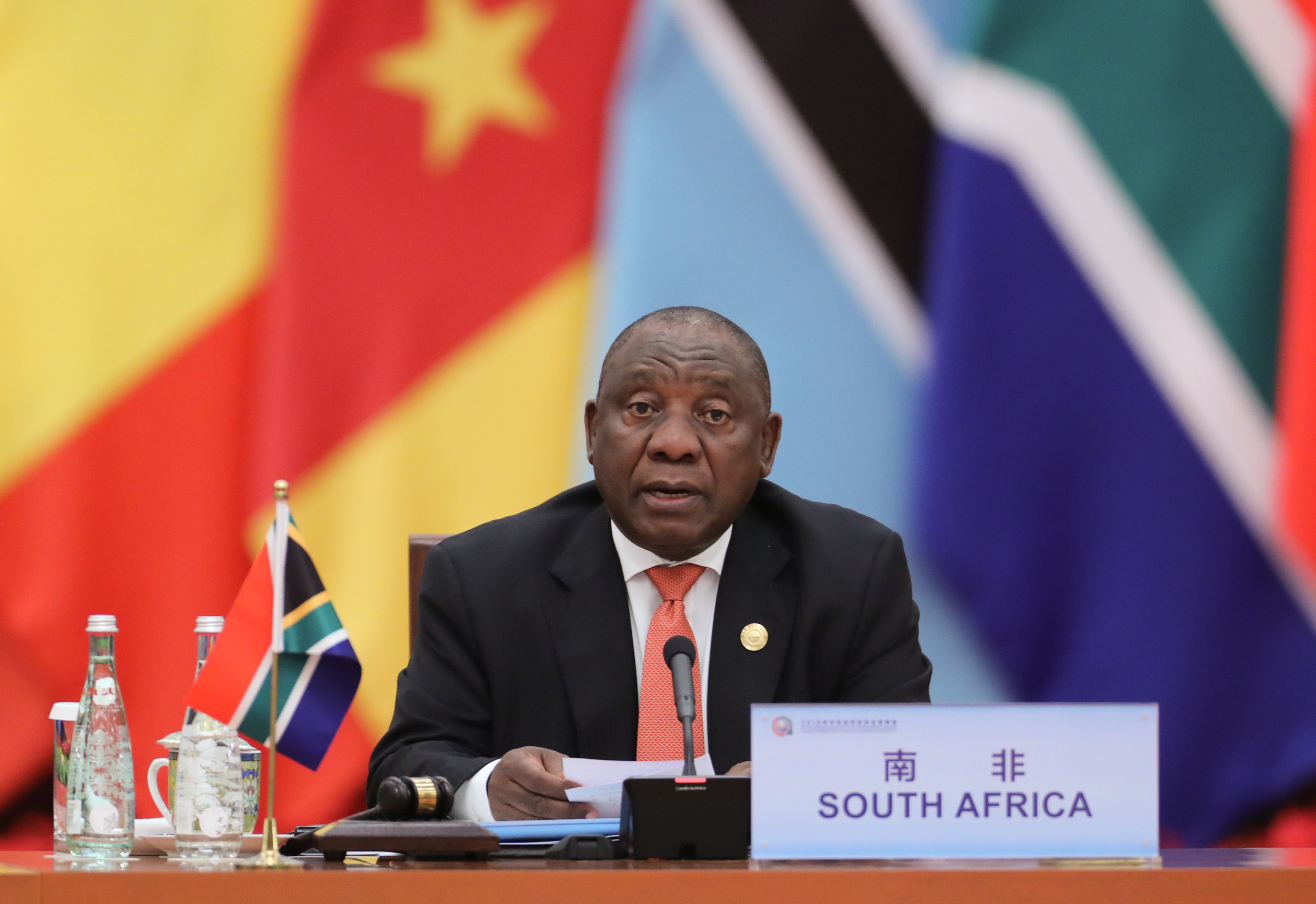 南非总统:移民政策改革居首 吸引更多人才提振