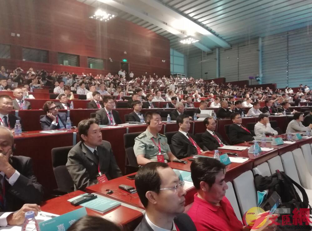 海博會日前在深圳舉行A吸引了國內外大量高官B企業和專家C]記者 李昌鴻 攝^